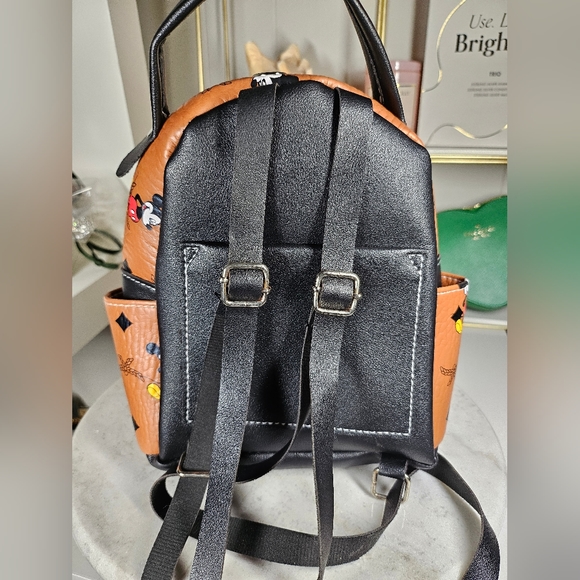 ❌️SOLD❌️ Mickey Mouse backpack NEW mini bag unisex kids adults - Picture 3 of 5